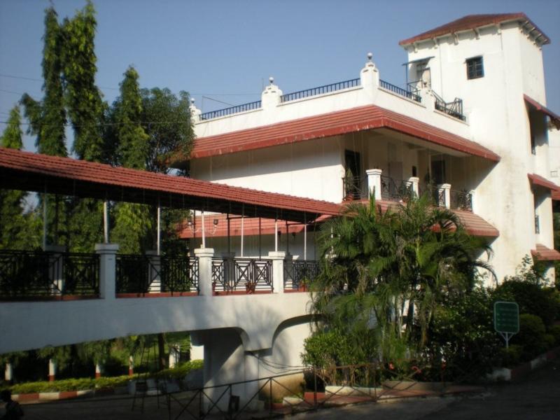 Khanvel Resort Silvassa Exterior photo