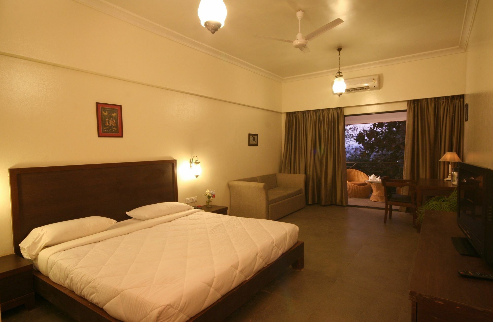 Khanvel Resort Silvassa Exterior photo