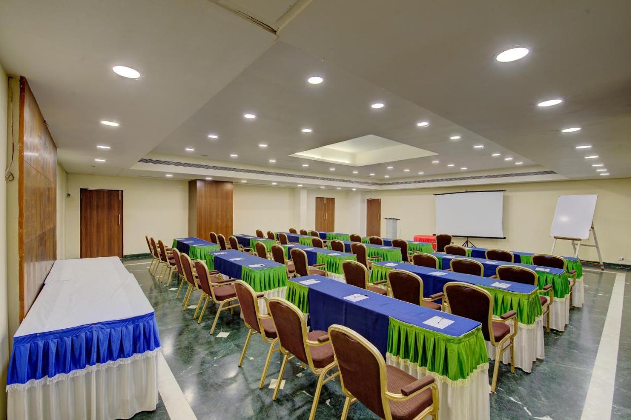 Khanvel Resort Silvassa Exterior photo