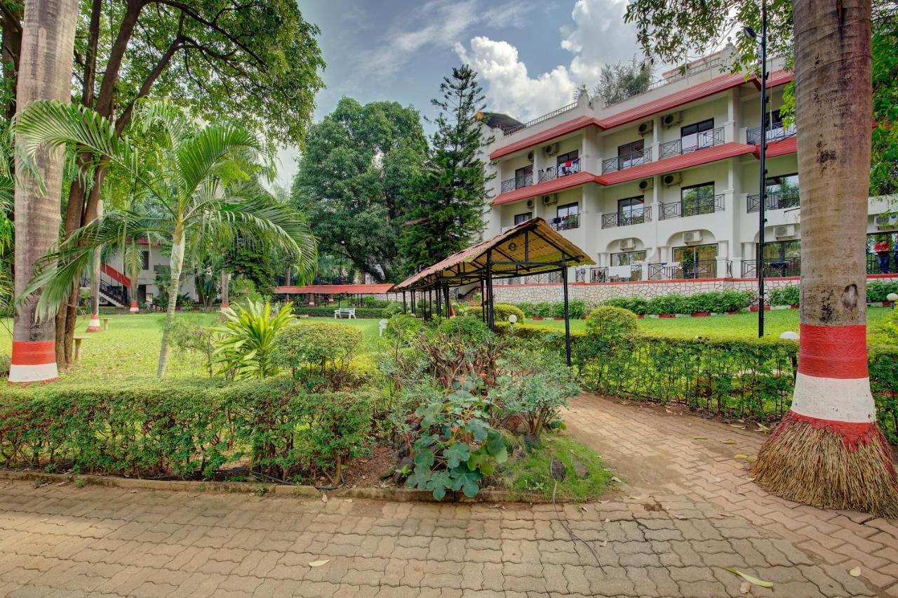 Khanvel Resort Silvassa Exterior photo