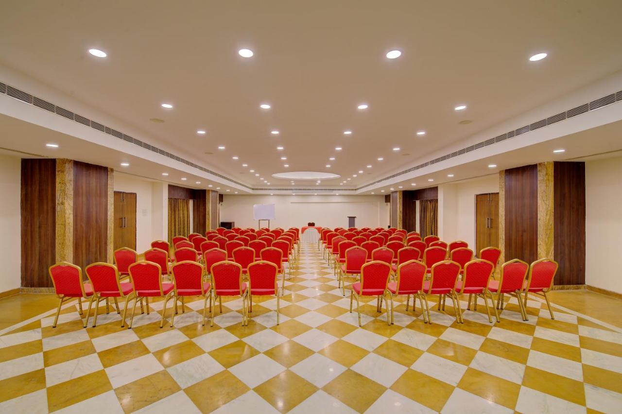 Khanvel Resort Silvassa Exterior photo