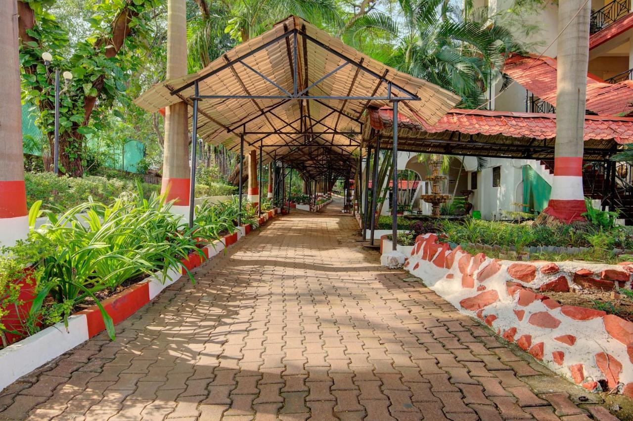 Khanvel Resort Silvassa Exterior photo